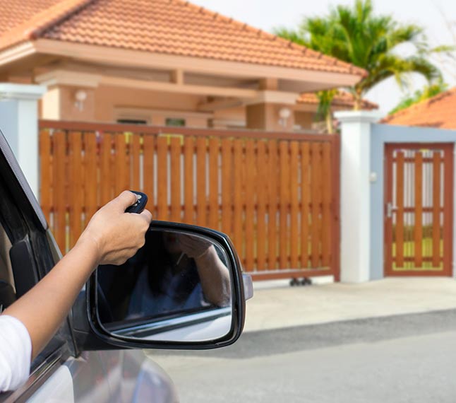 Residential automatic gate